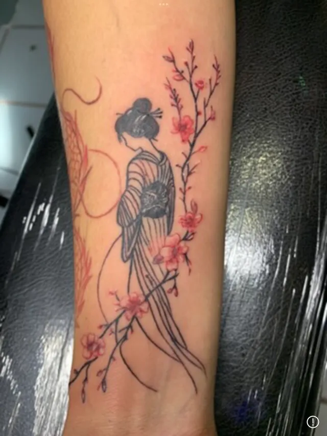 Dentro de Gangster ink tattoo ,piercing & smoke shop, un estudio de tatuajes en Los Cabos